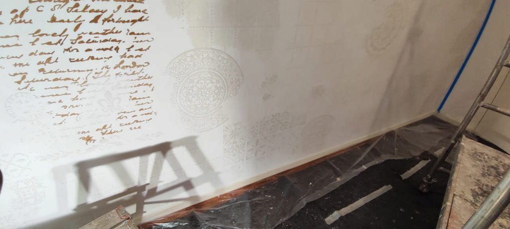 Pittura-Decorativa-in-soggiorno-Prima-5