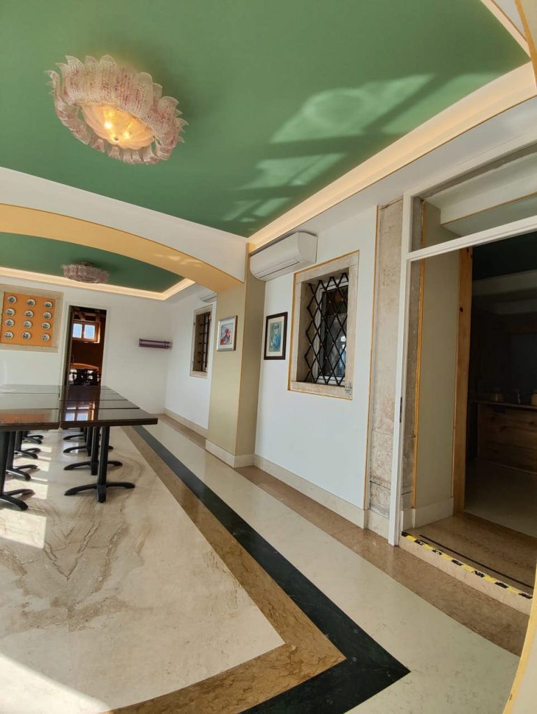 Tinteggiatura-interna-Albergo-Corona-Spiazzi-Dopo-05