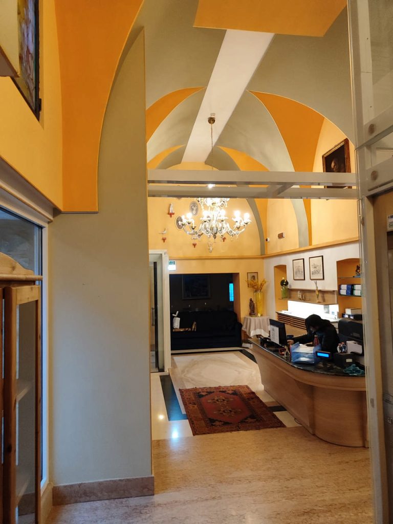 Tinteggiatura-interna-Albergo-Corona-Spiazzi-Dopo-22