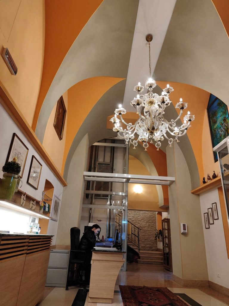 Tinteggiatura-interna-Albergo-Corona-Spiazzi-Dopo-24