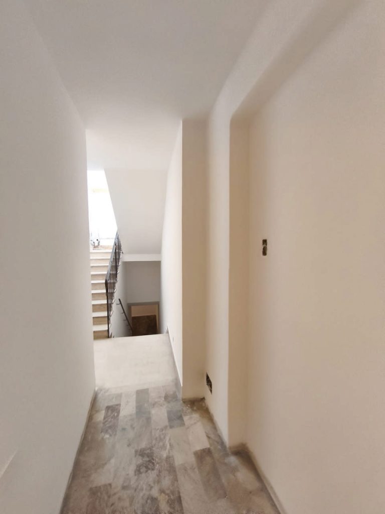 Tinteggiatura-interni-condominio-Dopo-09